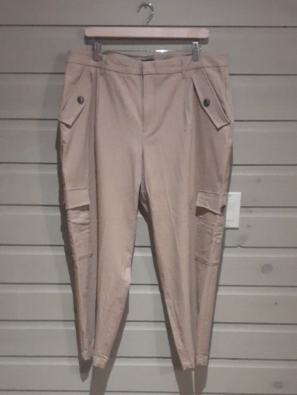 Reitmans Women's Cargo Ankle Pants Tan Linen Blend Size 18 New